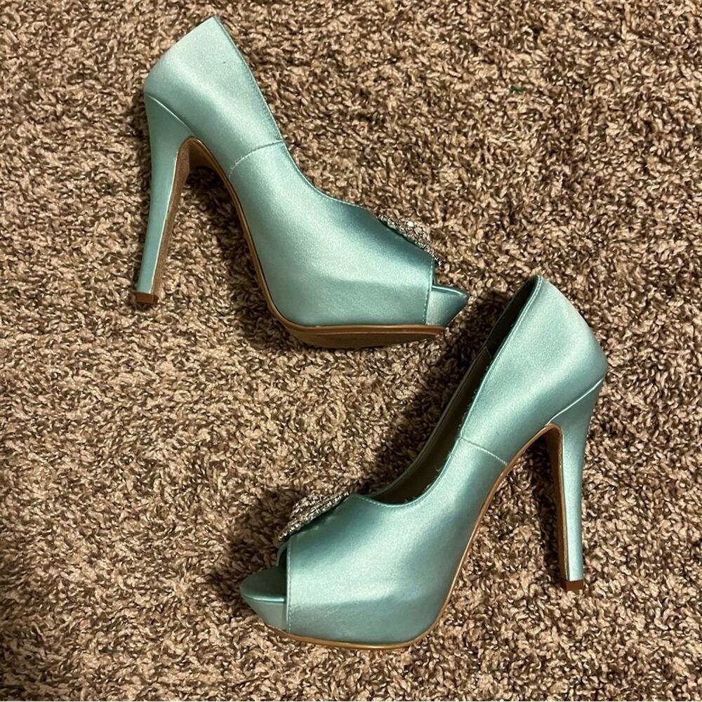 Liz Rene Couture pumps - Picture 4 of 11